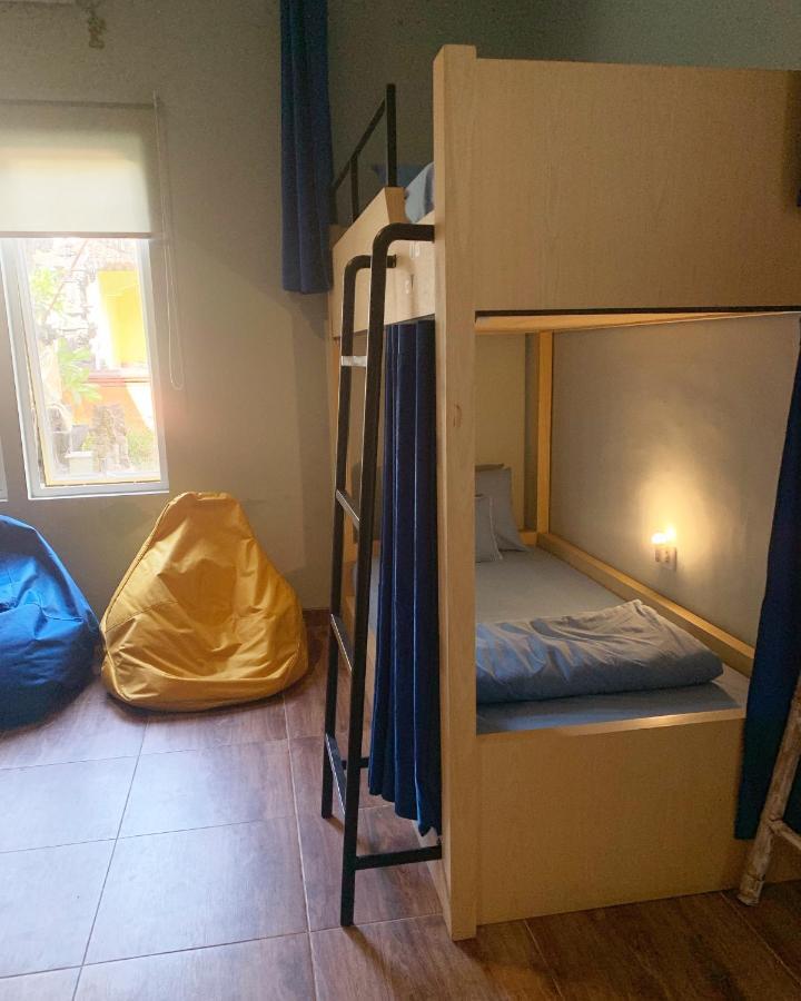 Bed in 8-Bed Mixed Dormitory Room